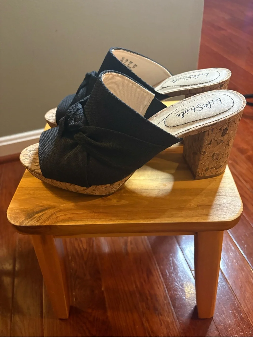 Life Stride Black Knot-Front Cork Slides